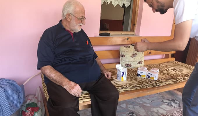 Biriktirdiği bozuk paralar ile kurban kesti 