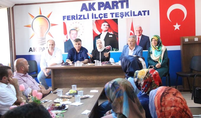 Ferizli Ak Parti ilçe teşkilatı bayramlaştı