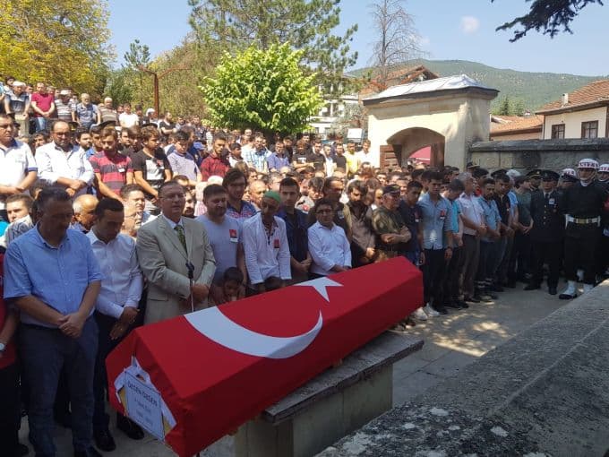 Uzman Çavuş Özgen'e acı veda
