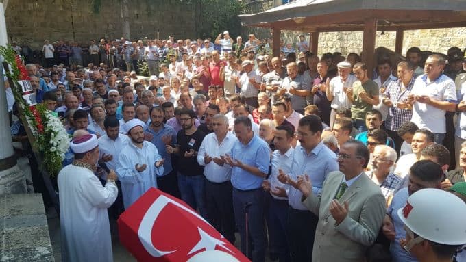 Uzman Çavuş Özgen'e acı veda