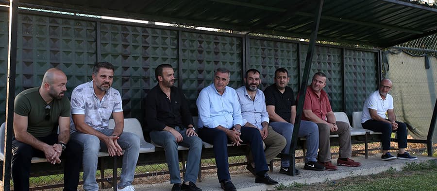Başkan Toçoğlu Sakaryaspor idmanını ziyaret etti