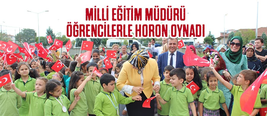  Milli Eğitim Müdürü, öğrencilerle horon oynadı 