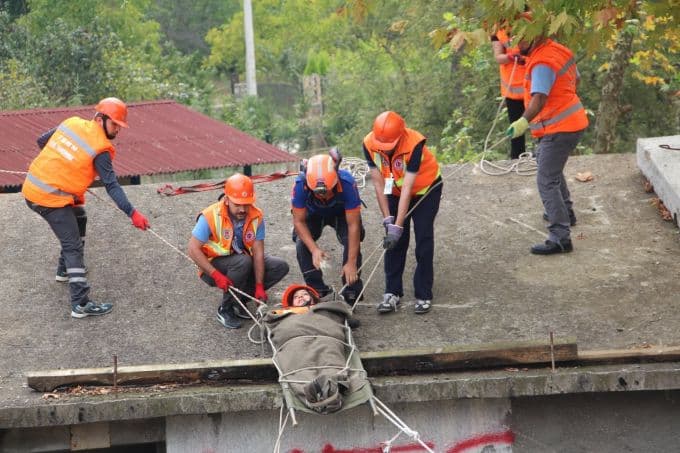 TBMM sivil savunma ekiplerine, doğal afet eğitimi verildi