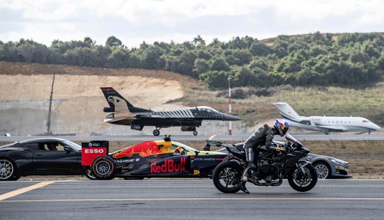 Milletvekili Kenan Sofuoğlu, F-16'ya karşı yarıştı