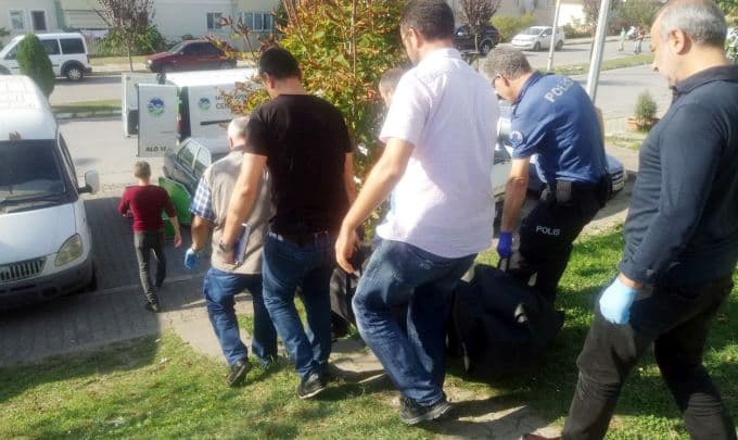 Tartıştığı kadına kurşun yağdırdı, sonra intihar etti