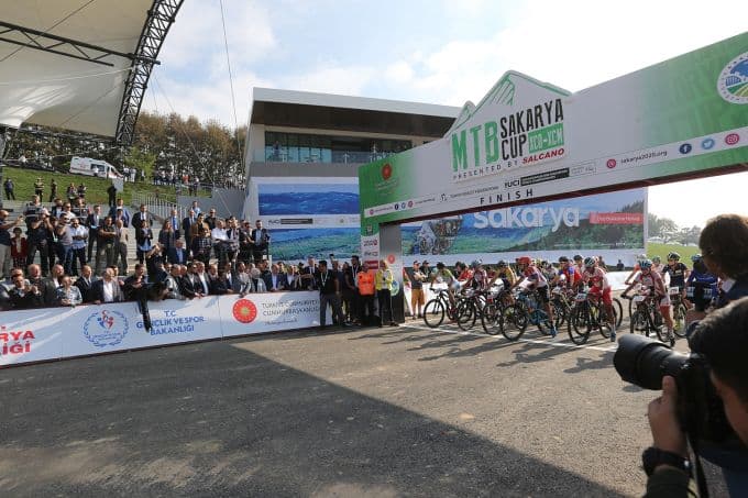 Sakarya MTB Cup yarışları nefesleri kesti