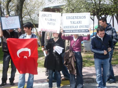 Gözaltına Alınan Rektörler İçin Ayaklandılar
