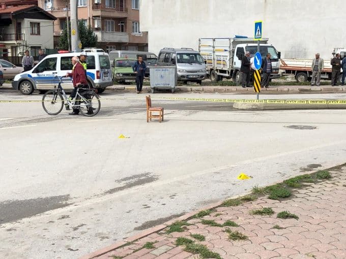 Pompalı tüfekle sokak ortasında dehşet saçtı