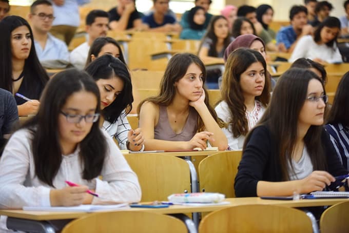 Sakarya Üniversitesi'nde yeni eğitim öğretim yılı başladı