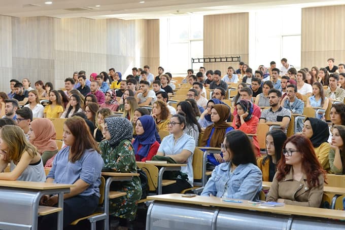 Sakarya Üniversitesi'nde yeni eğitim öğretim yılı başladı