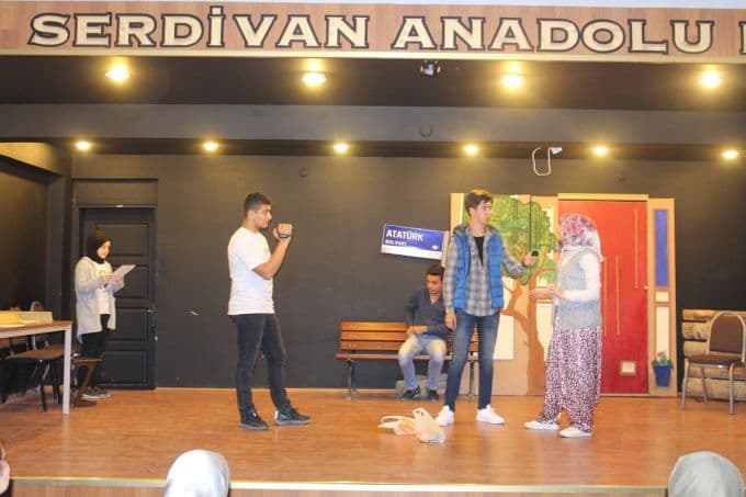 Serdivan Anadolu Lisesi'ne sosyal proje ödülü
