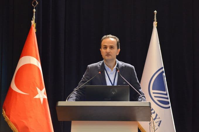 SAÜ'de Ortadoğu Kongresi başladı