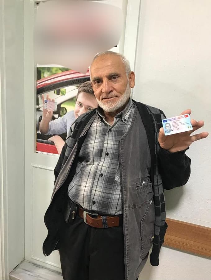 67 yaşında ehliyet sahibi oldu