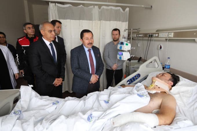 Yaralanan polis memurundan haber var