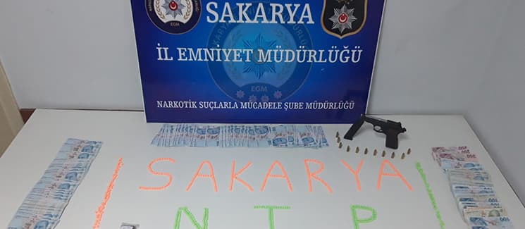 779 adet extacy ele geçirildi 