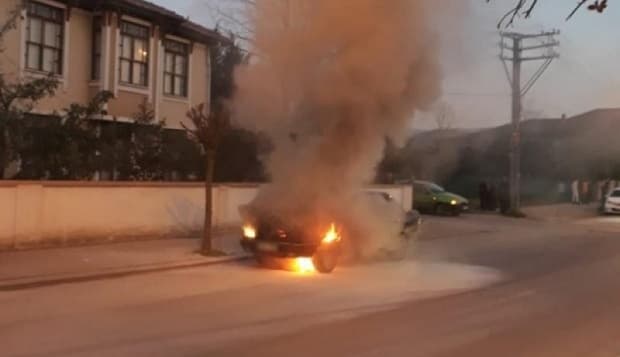 Korku dolu anlar; Alev alev yandı