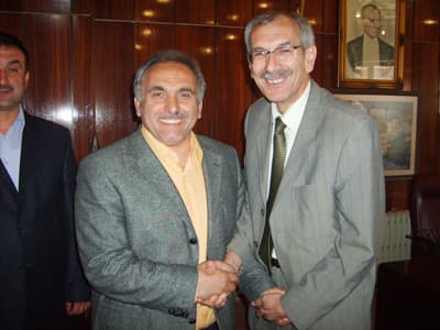 Samimiyetleri Adeta Düşman Çatlattı