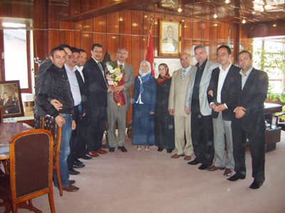 Samimiyetleri Adeta Düşman Çatlattı