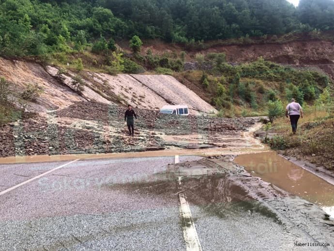 Doğançay'da büyük heyelan