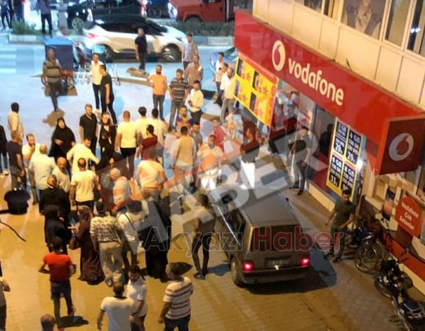 Yol verme tartışmasında yayaları hastanelik ettiler