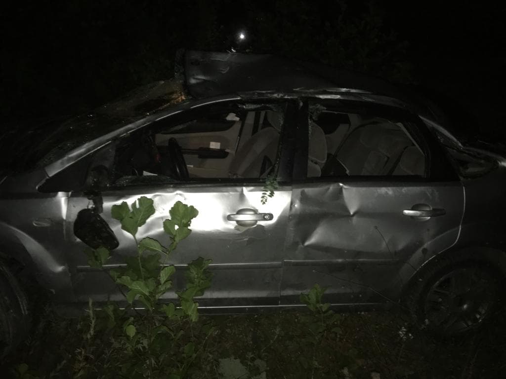 Kaskodan para almak için aracı uçuruma attı