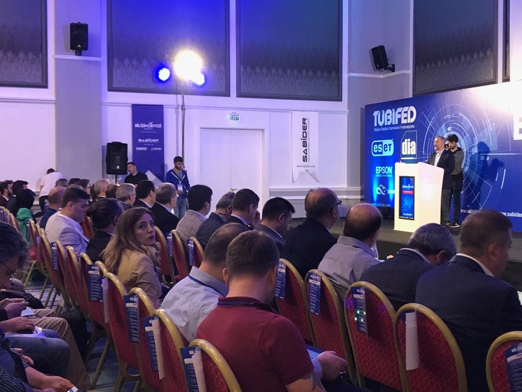 Sakarya'da Bilişim Zirvesi yapıldı
