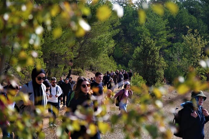 Doğa yürüyüşleri Taraklı Kayaboğazı parkuruyla devam etti