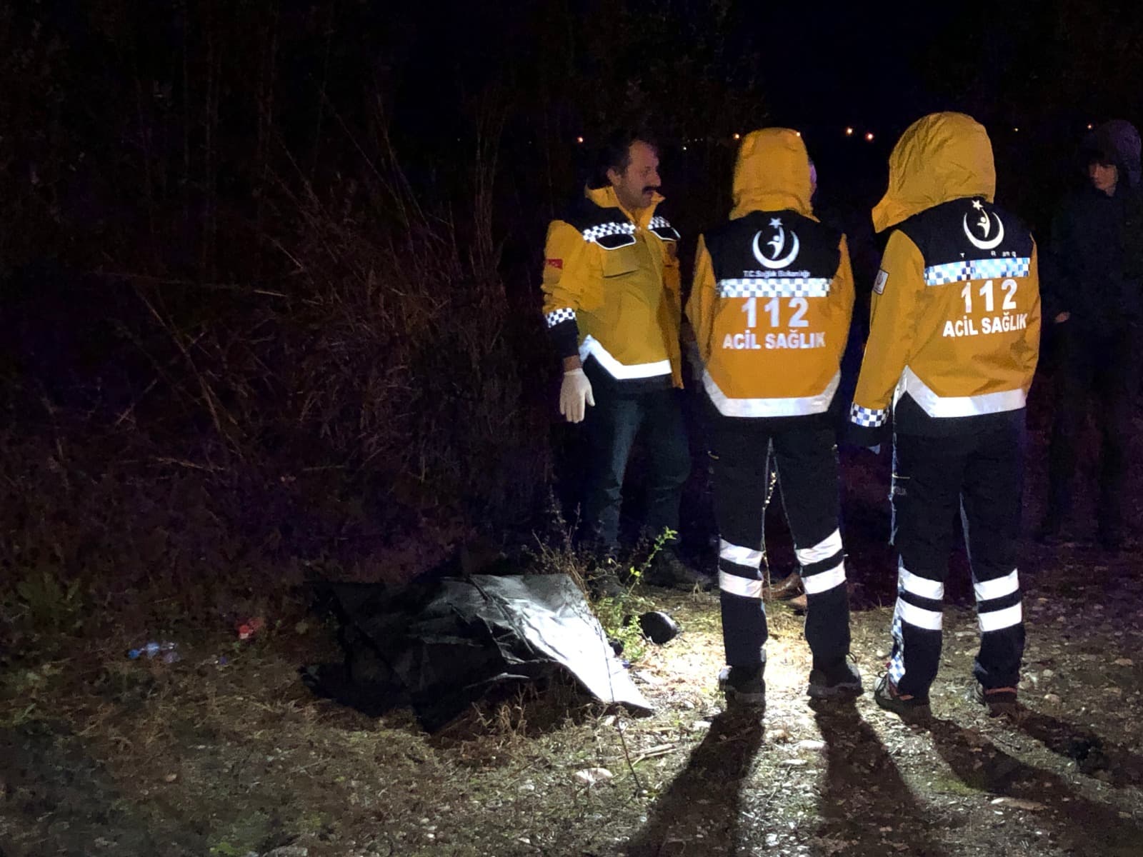 Eşinin gözleri önünde can verdi