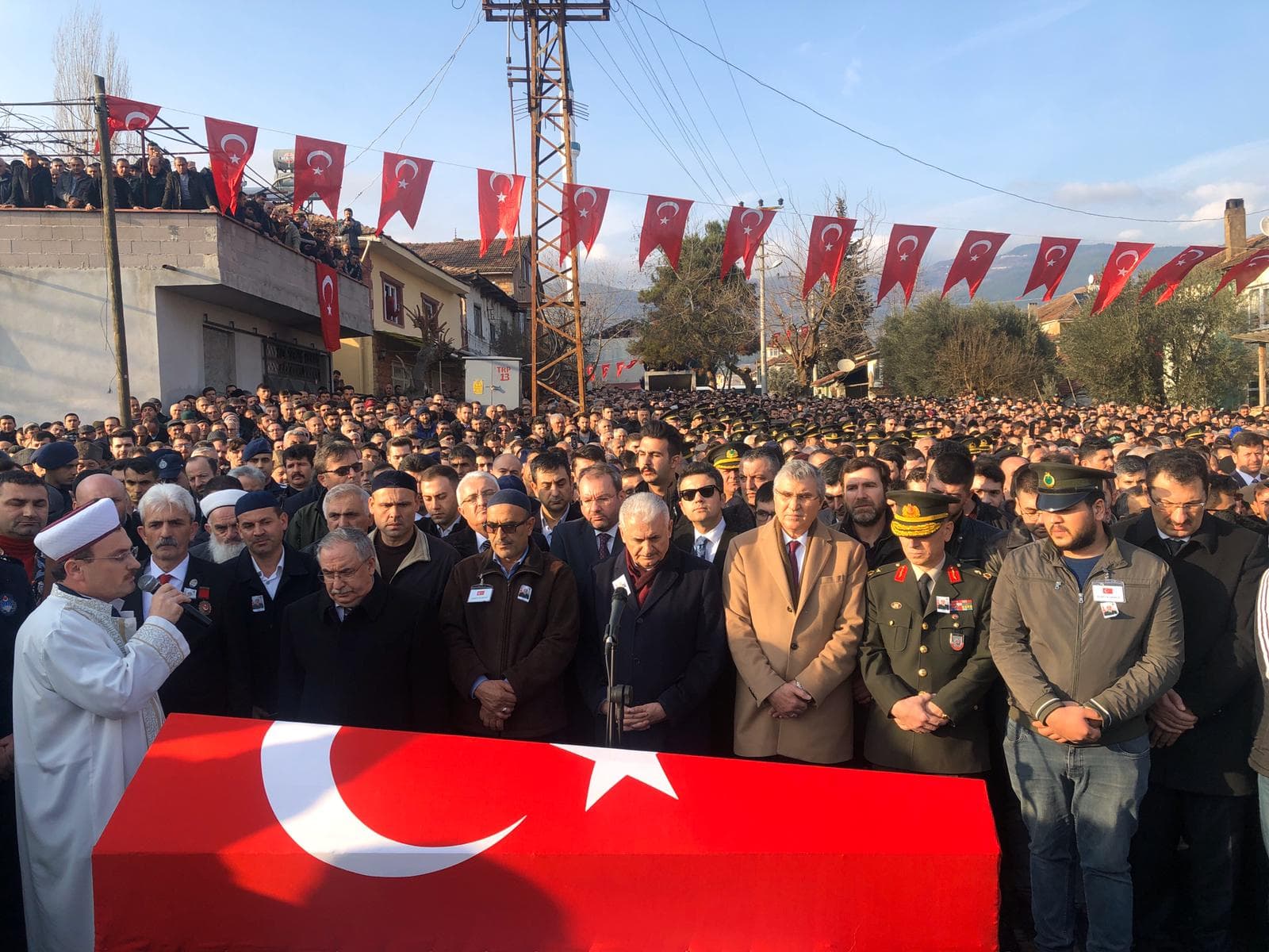 Sakarya şehidine ağladı
