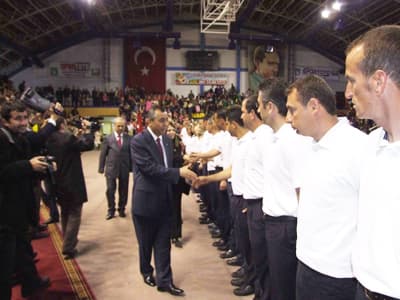 Bu Sene 23 Nisan Coşkusu Sadece 25 Dakika Sürdü