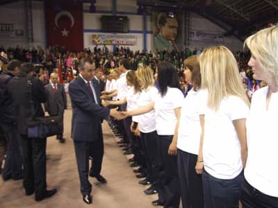 Bu Sene 23 Nisan Coşkusu Sadece 25 Dakika Sürdü