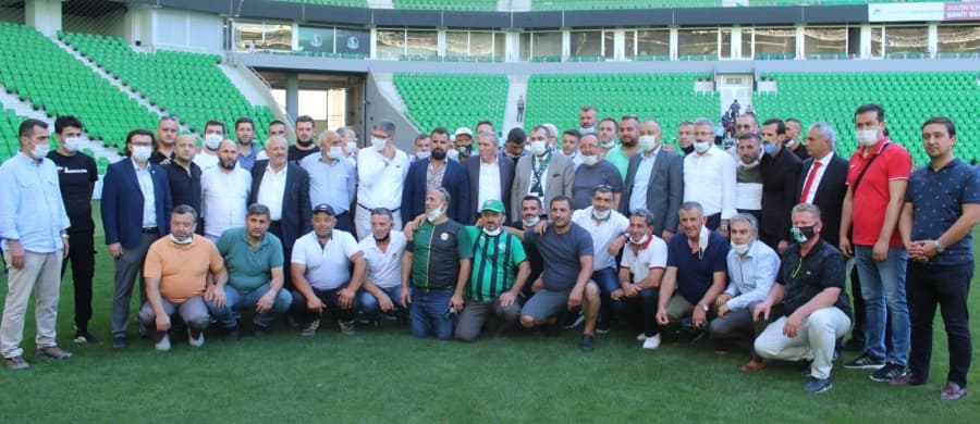 Cevat Ekşi ipi göğüsledi