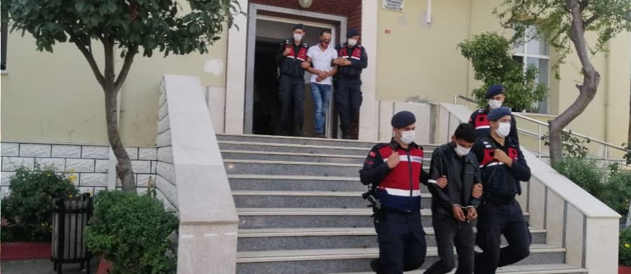 İnşaat malzemeleri çalıp satmışlar