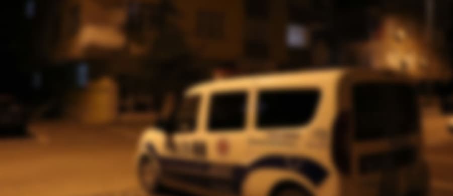 Akyazı'da bir apartman karantinaya alındı