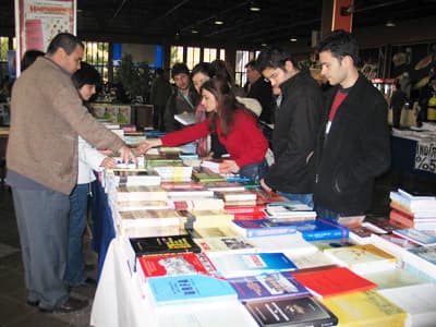 Sakarya Üniversitesi'nde Kitap Sergisi Açıldı
