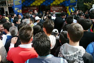 Fenerbahçeli Futbolcular Taraftarlarla Buluştu