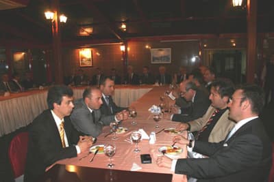 SAÜ'den SATSO Eski Başkanına Veda Yemeği