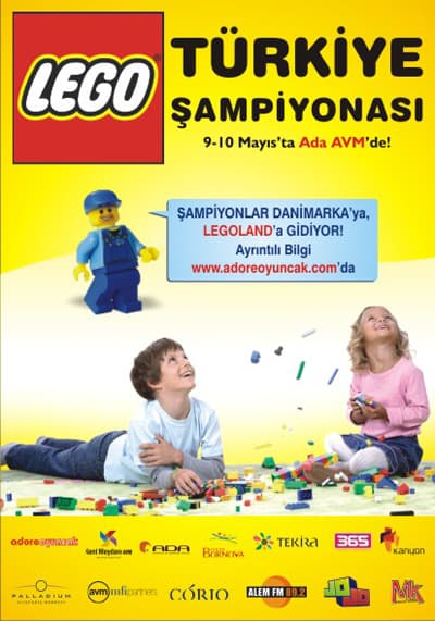 <font face="Arial"><font size="2">İki gurup halinde oluşturulan yapılacak olan şampiyonaya, 5 ve 7 ile 8-9 yaş arası &ccedil;ocuklar katılabilecek. LEGO T&uuml;rkiye Şampiyonası&rsquo;na katılabilmek i&ccedil;in, yarışma haftası i&ccedil;erisinde ya da yarışma g&uuml;n&uuml; herhangi bir LEGO &uuml;r&uuml;n&uuml; satın alan &ccedil;ocuklar, &uuml;r&uuml;n fişiyle birlikte belirtilen tarihlerde Alışveriş Merkezine gelmeleri yeterli olacak.<br /></font><br /></font><font face="Arial" size="2">LEGO yarışma alanında kayıtlarını yaptıran &ccedil;ocuklar, LEGO tarafından verilecek renkli LEGO par&ccedil;alarıyla, 30 dakika i&ccedil;erisinde j&uuml;ri karşısında yetenekleri ve hayal g&uuml;&ccedil;leriyle doğru orantılı bir eser ortaya koymaya &ccedil;alışacak. İki g&uuml;nl&uuml;k yarışma sonrasında, Sakarya elemelerini kazanan iki ayrı yaş grubundaki &ccedil;ocuklardan, Haziran ayında ger&ccedil;ekleşecek olan finalle katılmaya hak kazanacak. <br /><br />Finalde belirlenen iki ayrı yaş grubunun 2009 Lego Şampiyonları;&nbsp; birer yakınlarıyla birlikte Danimarka Billund&rsquo;daki Legoland&rsquo;de misafir edilecek ve burada Lego&rsquo;nun renkli d&uuml;nyasını daha yakından tanıma fırsatı elde edecek. Adapazarı&rsquo;ndaki elemelerin ardından Corio y&ouml;netimindeki Tekirdağ Tekira AVM 16-17 Mayıs tarihlerinde ve Ankara 365 AVM 23-24 Mayıs tarihlerinde LEGO T&uuml;rkiye Şampiyonası&rsquo;na ev sahipliği yapacak ve yarışmacı miniklerin şampiyona heyecanlarını paylaşacak. <br /></font>