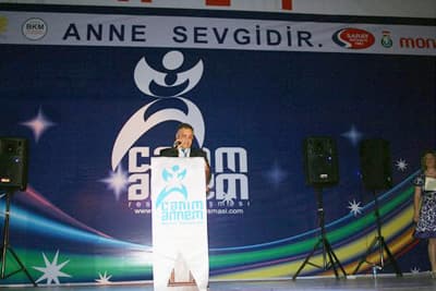 Canları Annelerini Resime Döktüler ve Kazandılar