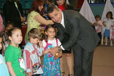 Canları Annelerini Resime Döktüler ve Kazandılar