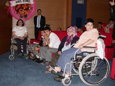 Engelli Olmak Mutluluğa Engel Değildir