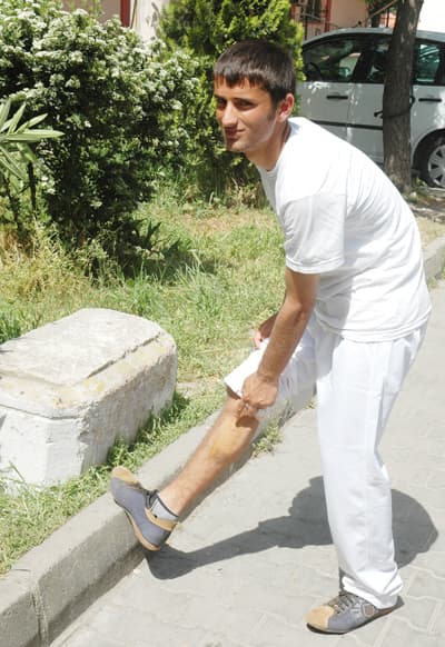 Atatürk Stadı'nda Kene Tehlikesi!