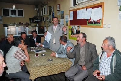 "Şapka ve Ekmek Arası Köfte ile Bu İşler Olmaz"