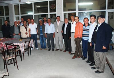 "Şapka ve Ekmek Arası Köfte ile Bu İşler Olmaz"