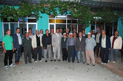 "Şapka ve Ekmek Arası Köfte ile Bu İşler Olmaz"