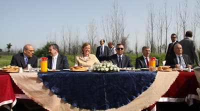 Aliye Kavaf Yangın Mağduru Çocukları Ziyaret Etti