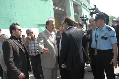 APEK Kongresinde Erzak Gerginliği