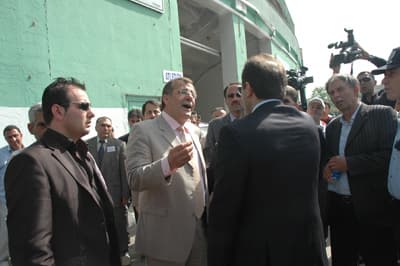 APEK Kongresinde Erzak Gerginliği