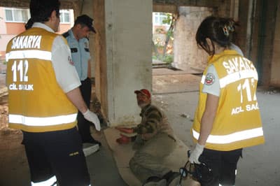 Alkollü Şahsın 'Sosyal Enkaz' Tepkisi