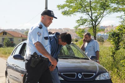 İstanbul'da Çaldılar Sakarya'da Yakalandılar
